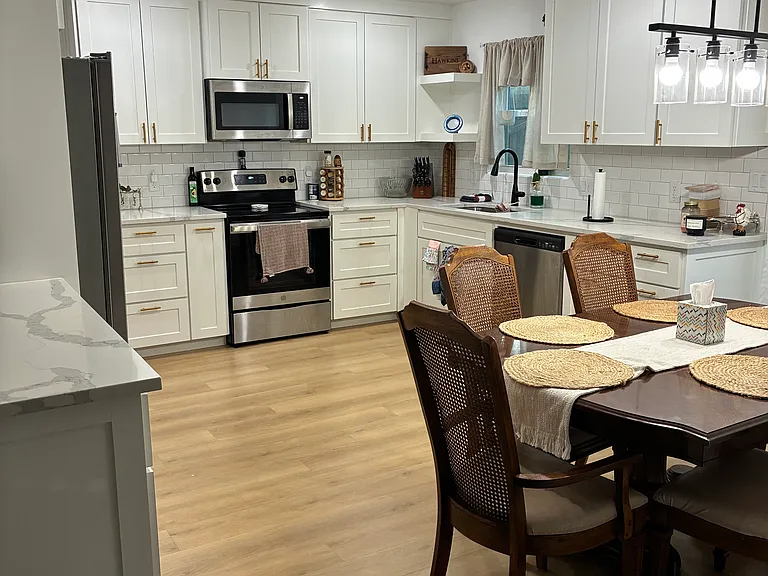 5620 Carver Dr — Photo 8