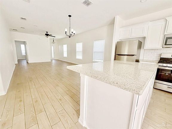 4th image of 2715 N Rocky Rose Ave