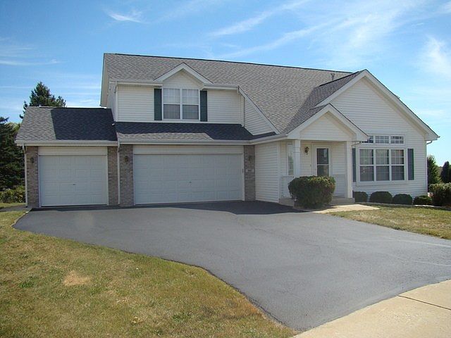 1st image of 3917 Duesenberg Dr