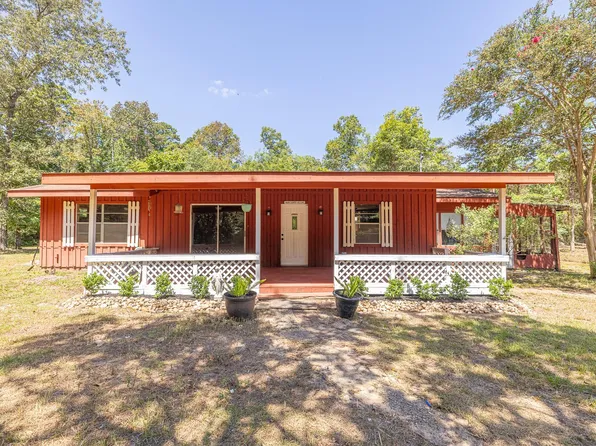 230 Deane Dr, Livingston, TX 77351