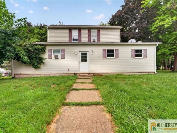 62 Washburn Ave #2