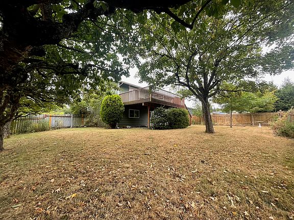 4th image of 1017 N Viewmont Dr