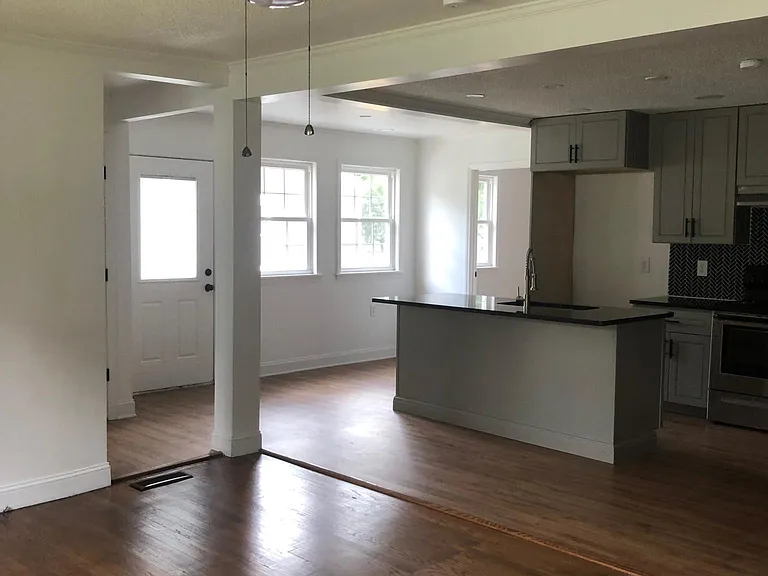 107 Crane Ave — Photo 9