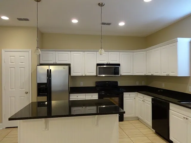 45 Wintergreen Dr — Photo 2