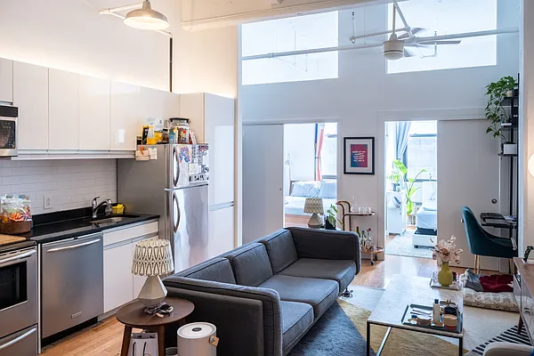 Rented by Compass | media 7