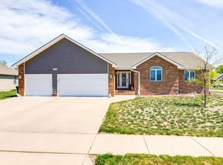 2253 Falconview Dr, Salina, KS 67401