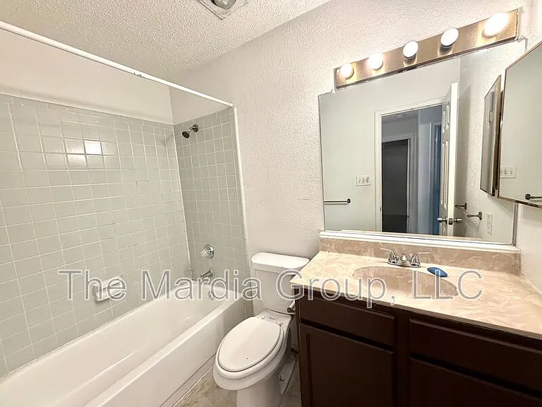 7904 Steppington Dr — Photo 7