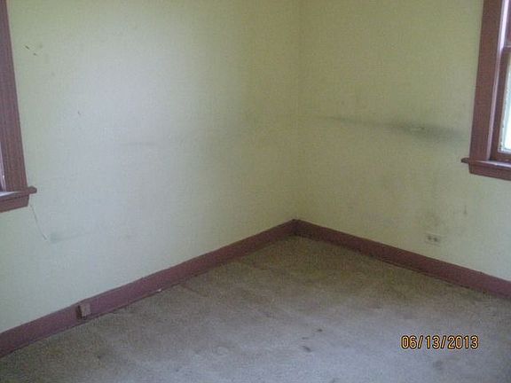 5th image of 253 Linden Ave