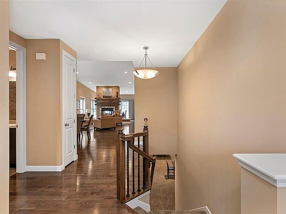 4th image of 532 Trevi Ln