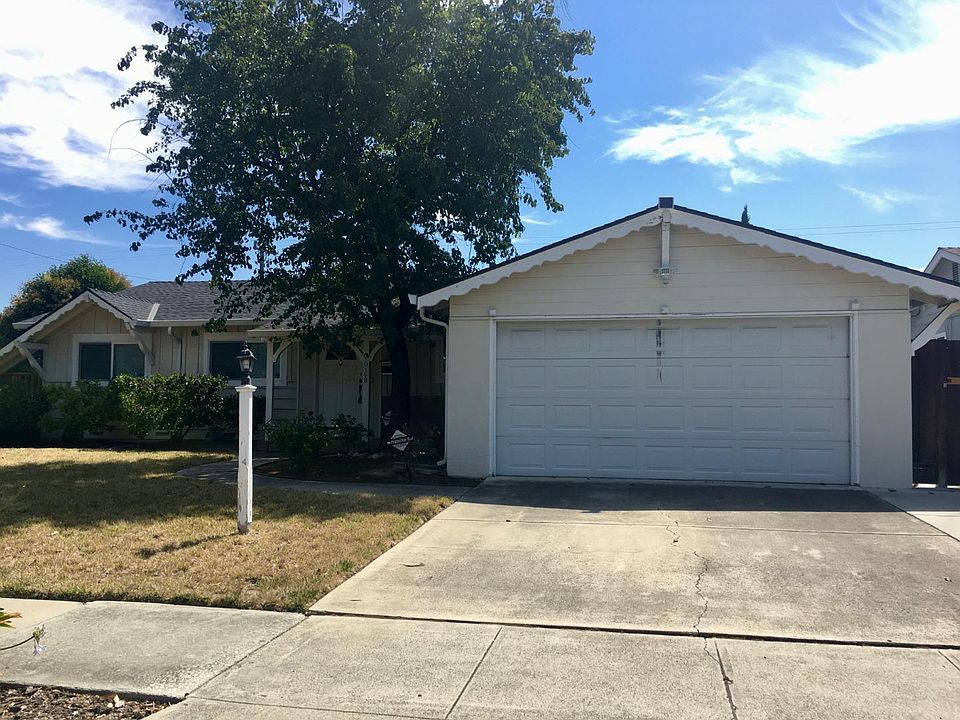 1st image of 10168 N Portal Ave