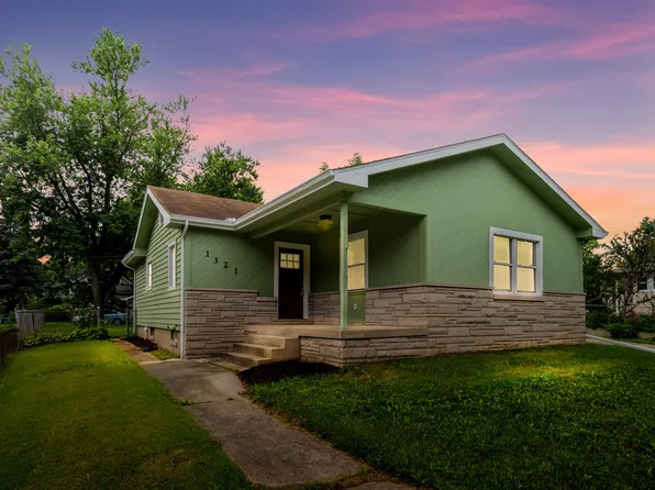 1321 Jackson St, Hobart, IN 46342