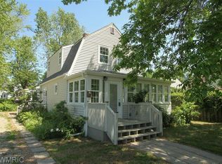 627 Chambers St, South Haven, MI 49090