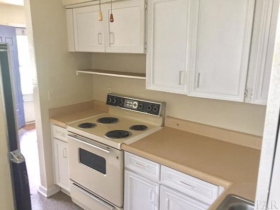 4th image of 611 Stonehenge Dr