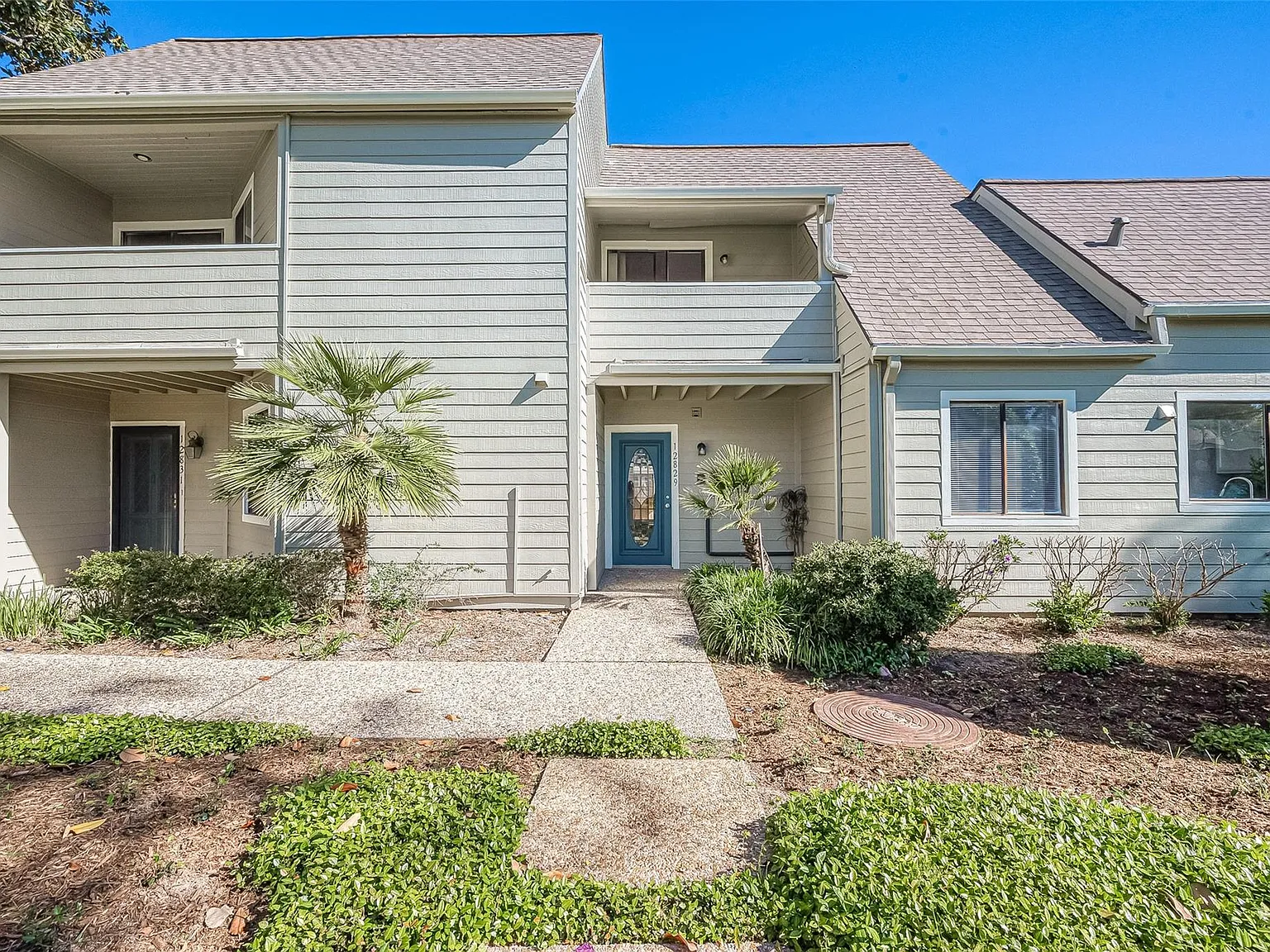 2 bed, 2.5 bath, 1259 sqft, $1,595 — Photo 1