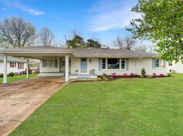578 N Broad St, Lexington, TN 38351