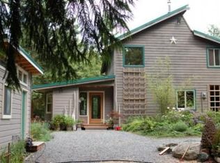 3709 Ludlow St, Clinton, WA 98236