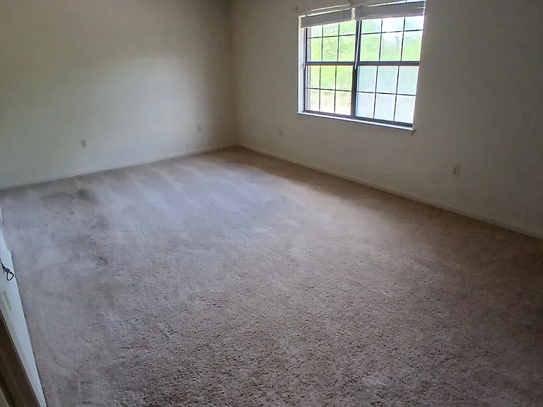 122 Stephens Ln #122 — Photo 9
