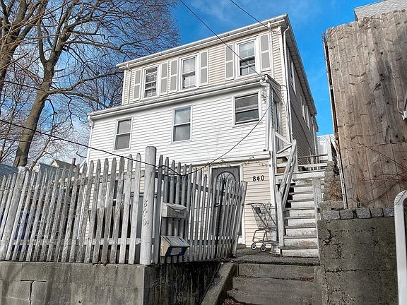 2nd image of 838 Winthrop Ave