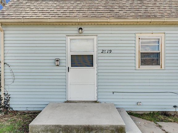4th image of 2819 E Ellen St