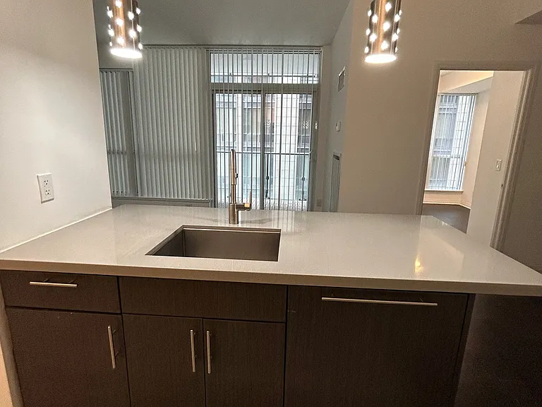 8 Mercer St #706 — Photo 15