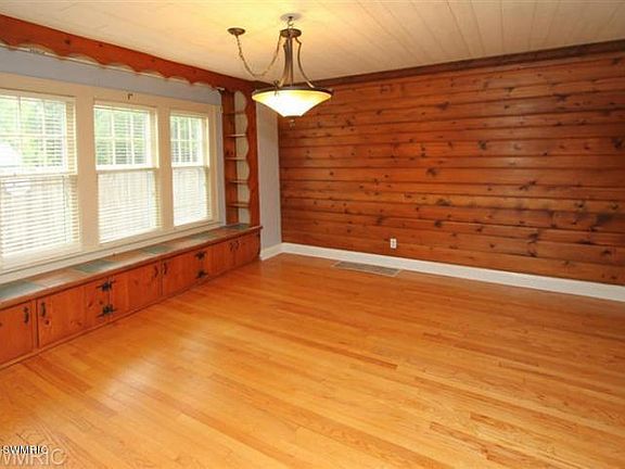 5th image of 604 Norton Dr