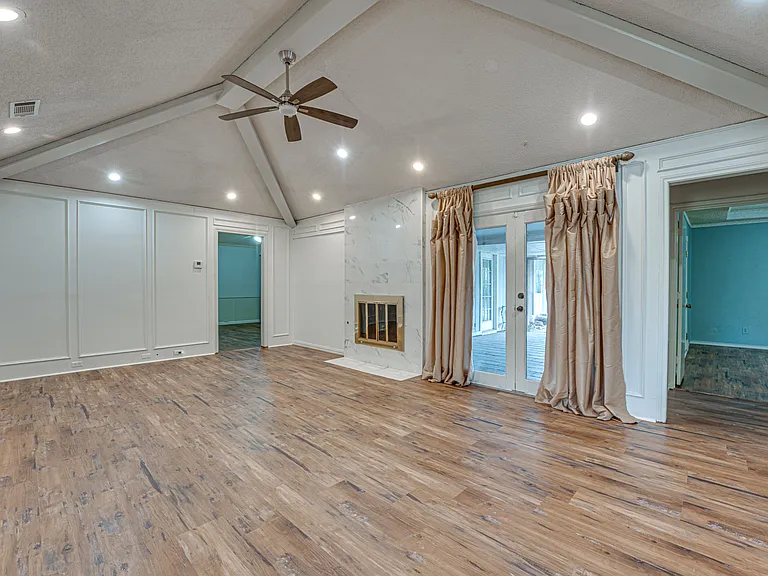 917 Meadowgate Dr — Photo 31
