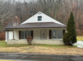 15627 State Route 854, Rush, KY 41168