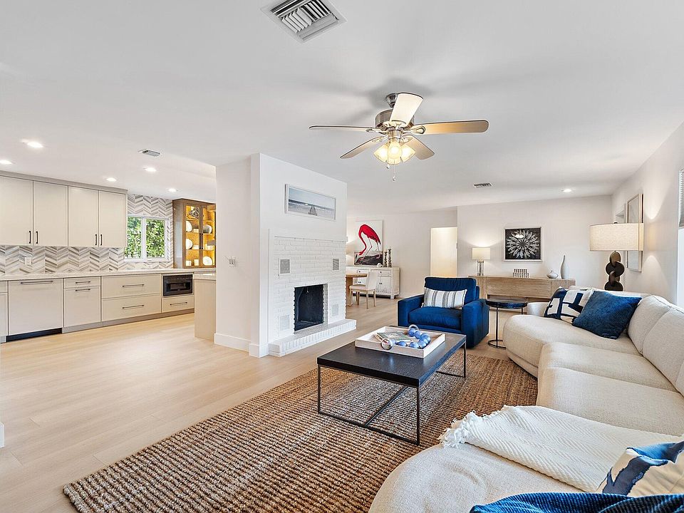 1st image of 4300 Washington Rd