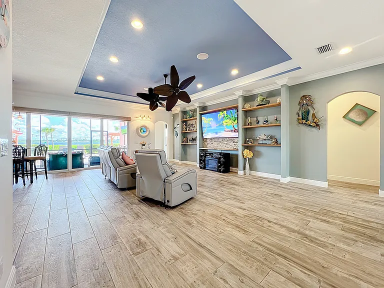 5310 Swift River Ct — Photo 13