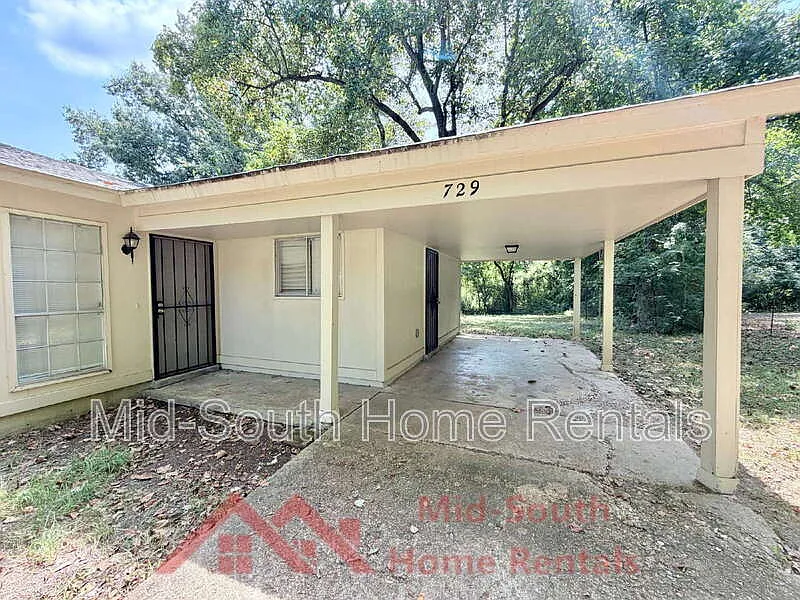 3 bed, 1.0 bath, 1075 sqft, $950 — Photo 3