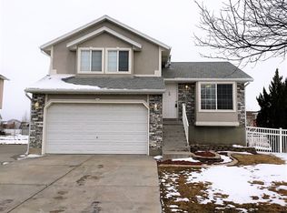 5086 Midland Dr, Roy, UT 84067