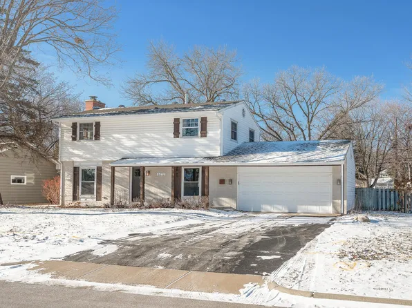 6212 Chowen Ave S, Edina, MN 55410