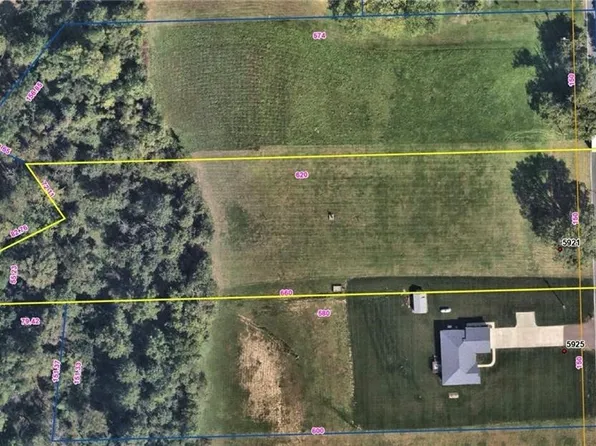 5921 Risden Rd, Vermilion, OH 44089