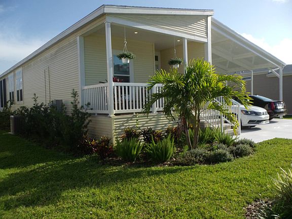 2nd image of 1097 W Lakeview Dr