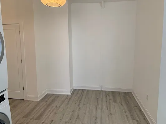 Rented by Premier Metro Realty Corp | media 7