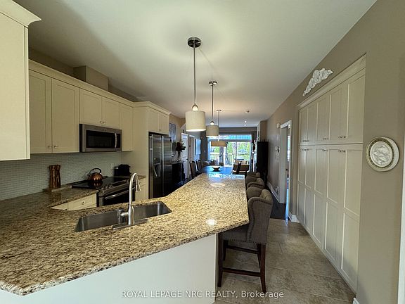 4th image of 6186 Dorchester Rd #2