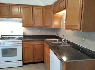 11204 Liana Ln, Saint Ann, MO 63074