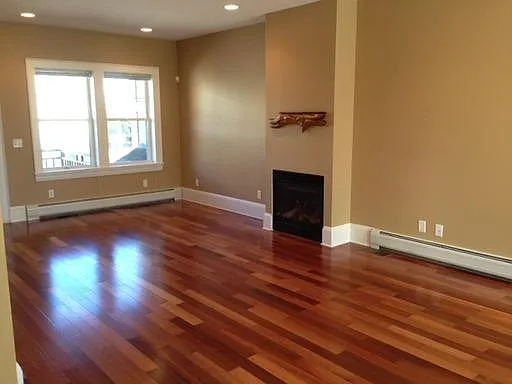 3 bed, 2.5 bath, 2200 sqft, $2,926 — Photo 2