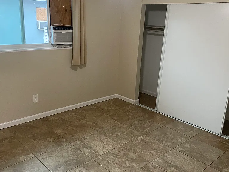 484 Penrose Dr #C — Photo 6