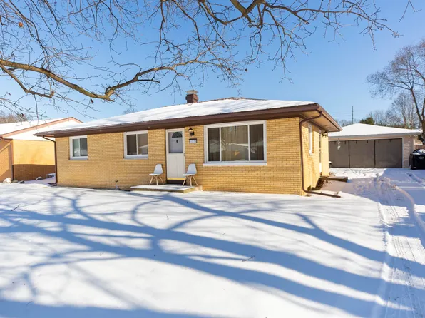 50728 Parian Ave, South Bend, IN 46637