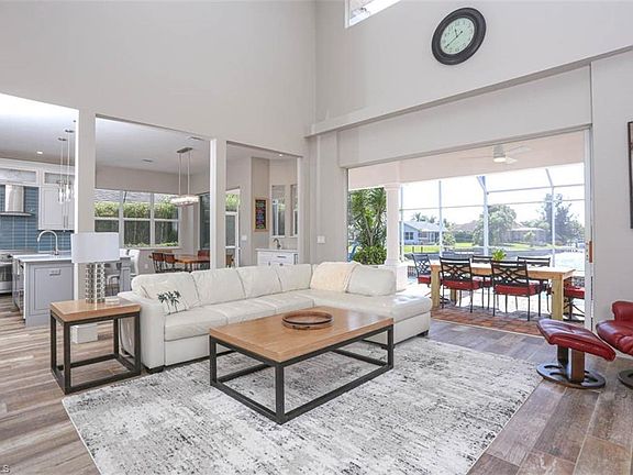 4th image of 2866 SW 26th Pl