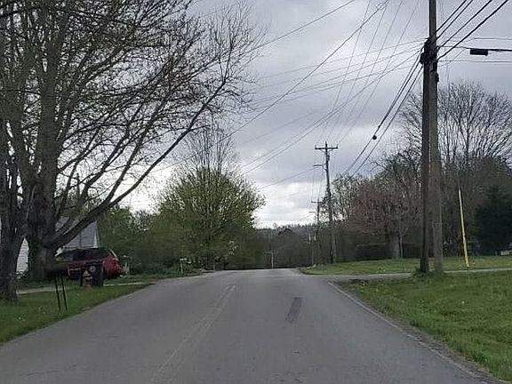 4th image of 334 4th Ave