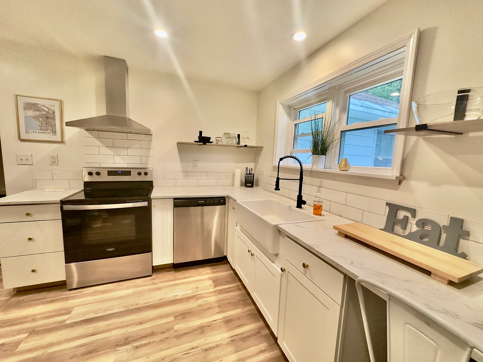 3 bed, $2,000 — Photo 4