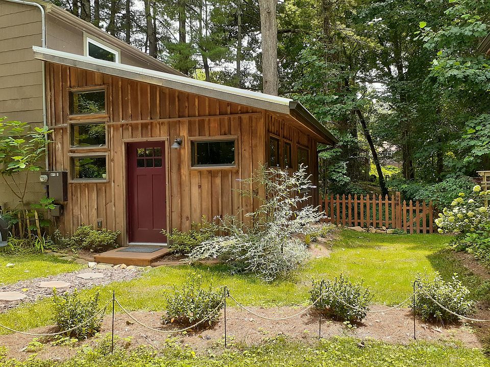 Brand new in-law unit in Haw Creek