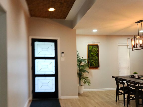 5th image of 13719 Greenway Dr