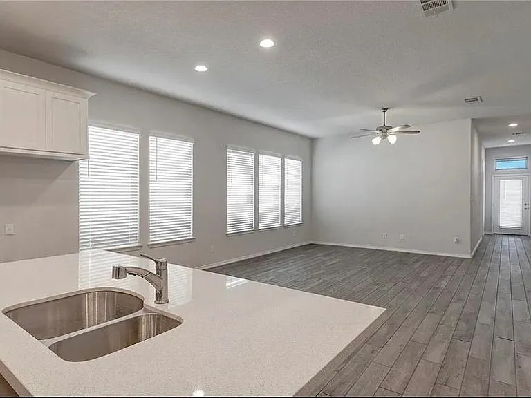 2640 Barkey Spgs — Photo 5