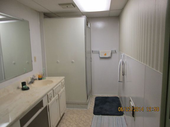 3rd image of 1241 Linden Ave