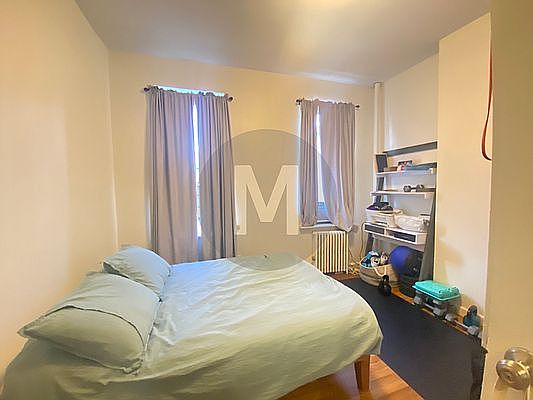 1st image of 157 E 99th St APT 16