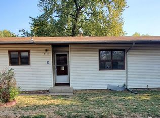 6716 SW Rockpost Rd, Topeka, KS 66619