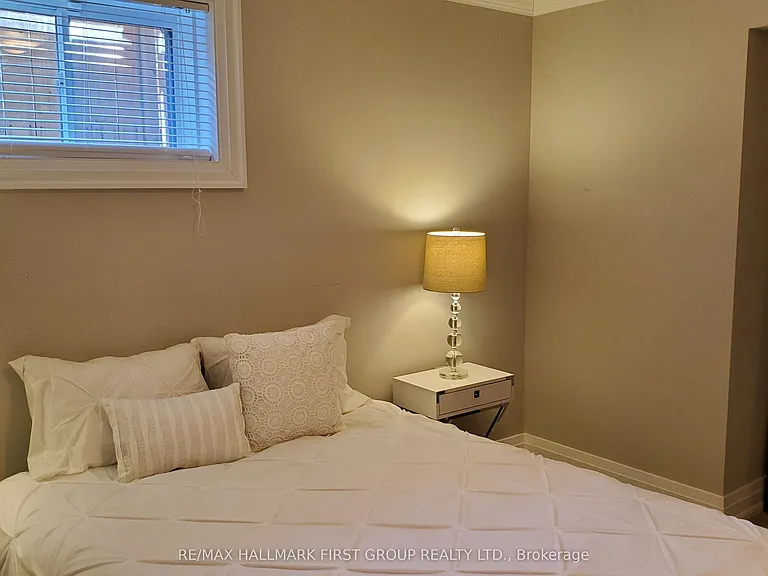 38 Muir Dr — Photo 9